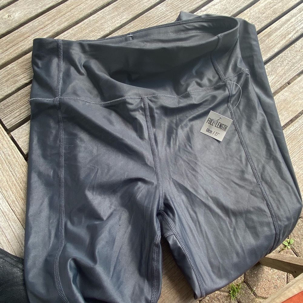 Brand new, with tags, sweaty betty leggings (glossy finish)